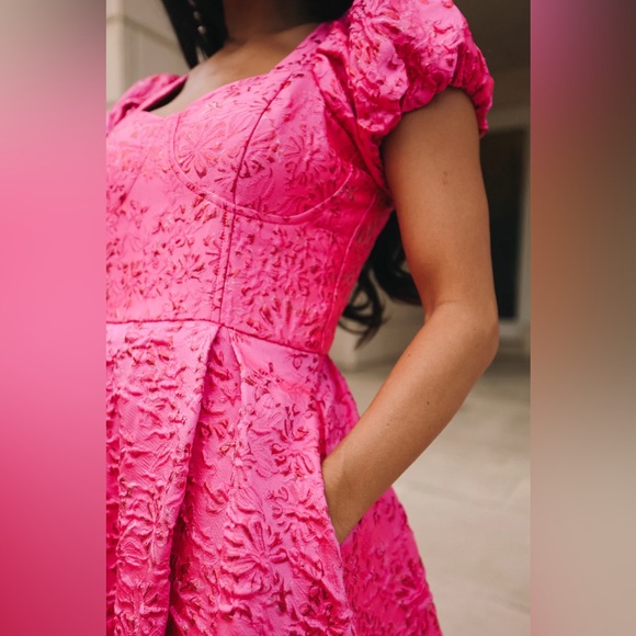 Ivy city dress-PORTIA DRESS IN PINK JACQUARD - Picture 3 of 5